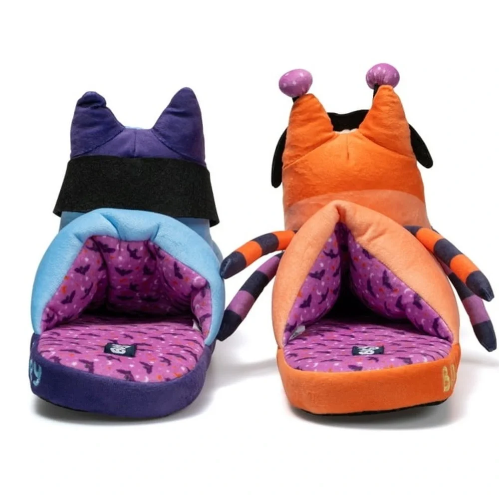 3D Slippers of Bluey & Bingo IM OBSESSED W/THESE. They r PLUSH & Slip Proof  NWT